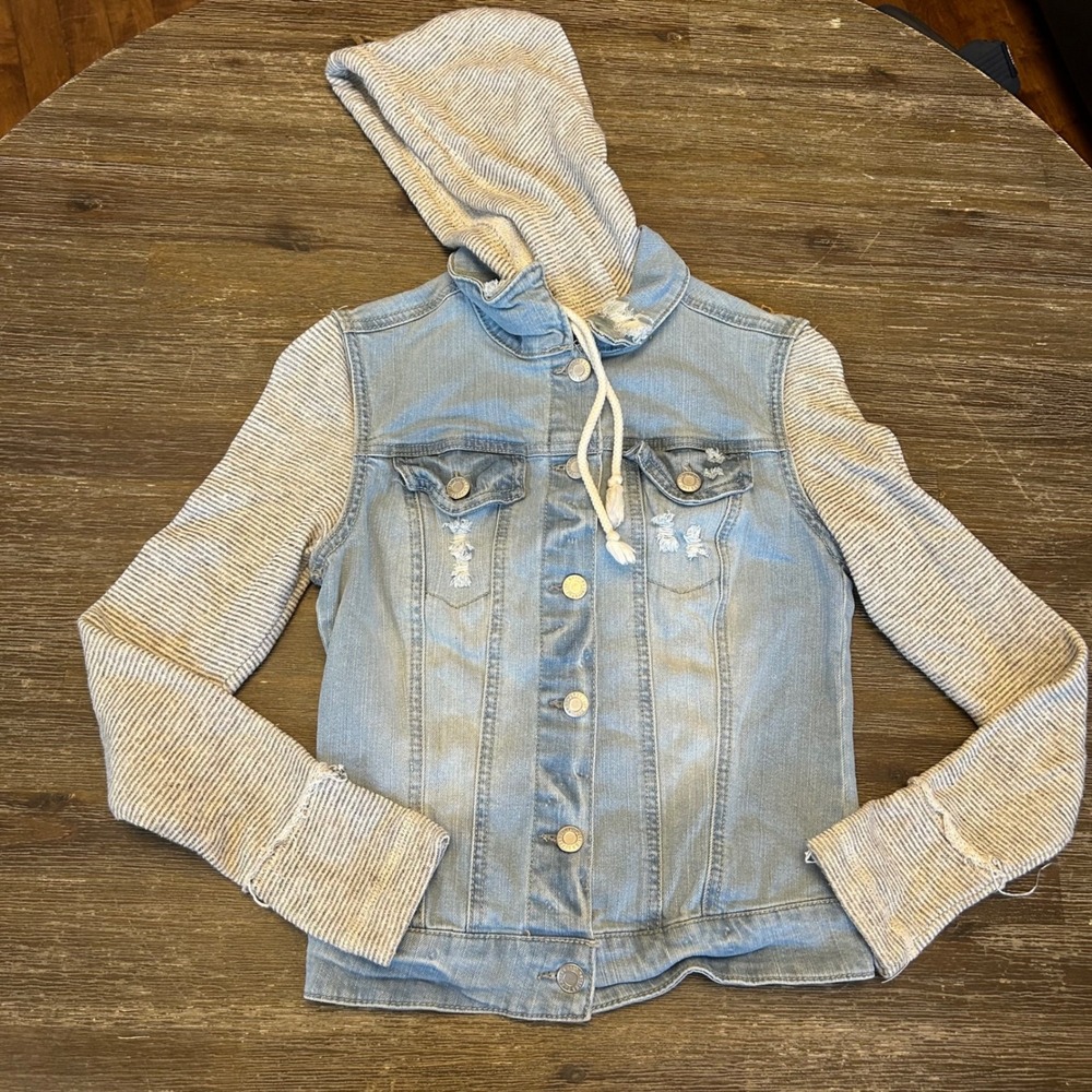 Mossimo Denim Jacket Womens XS Light Blue Distressed Hooded Hybrid
Jean